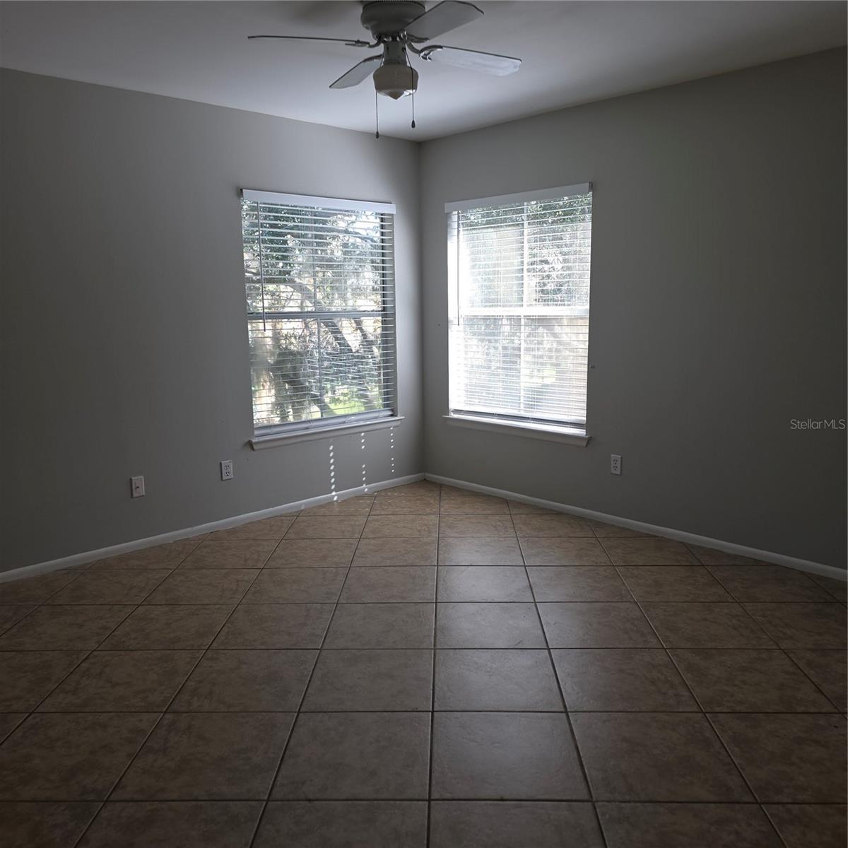 Image 6 of 12 For 490 Pin Oak Place 212