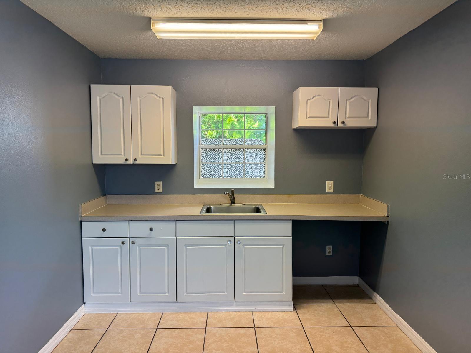 Image 5 of 20 For 720 Caribbean Drive