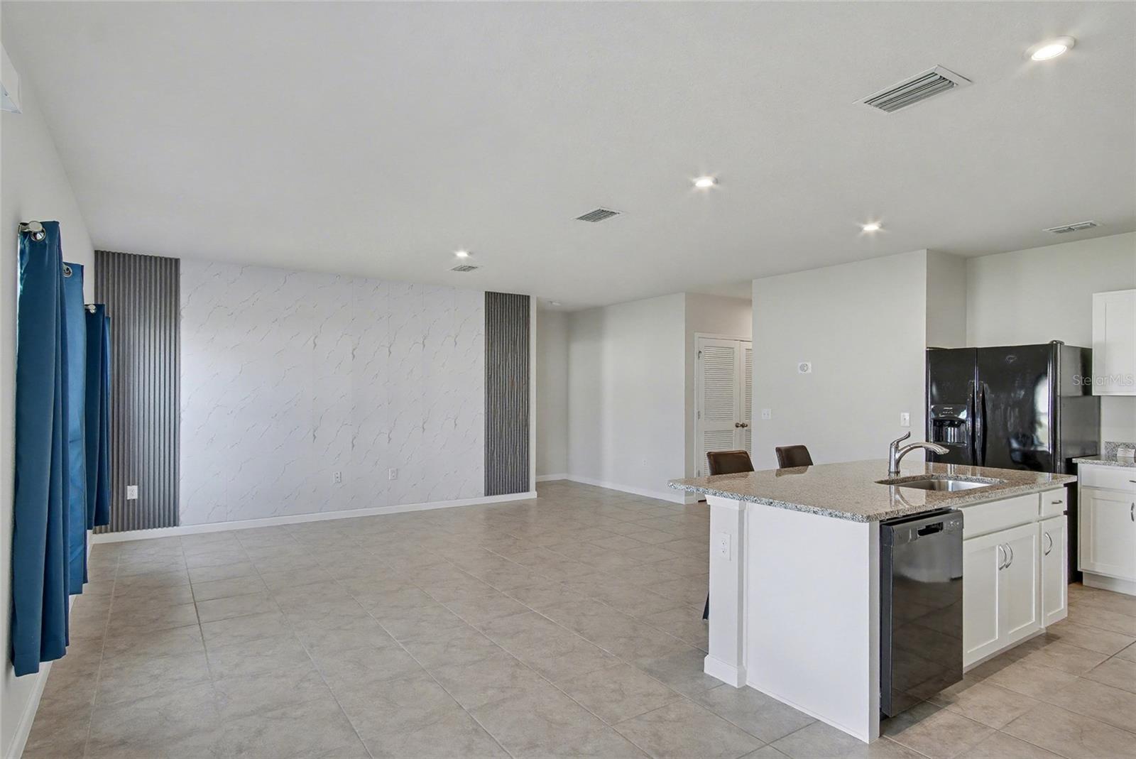 Image 10 of 28 For 1371 Madison Circle