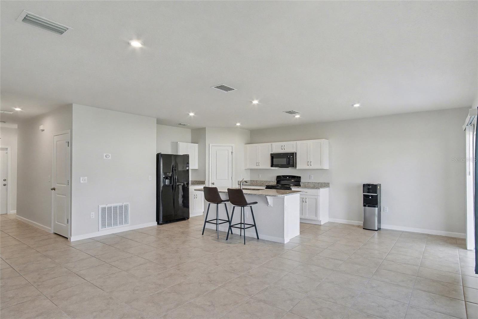 Image 9 of 28 For 1371 Madison Circle