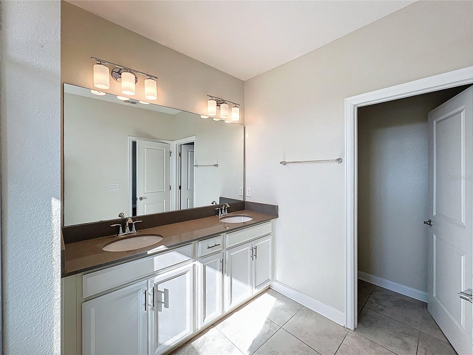 Image 18 of 33 For 4600 Tribute Trail