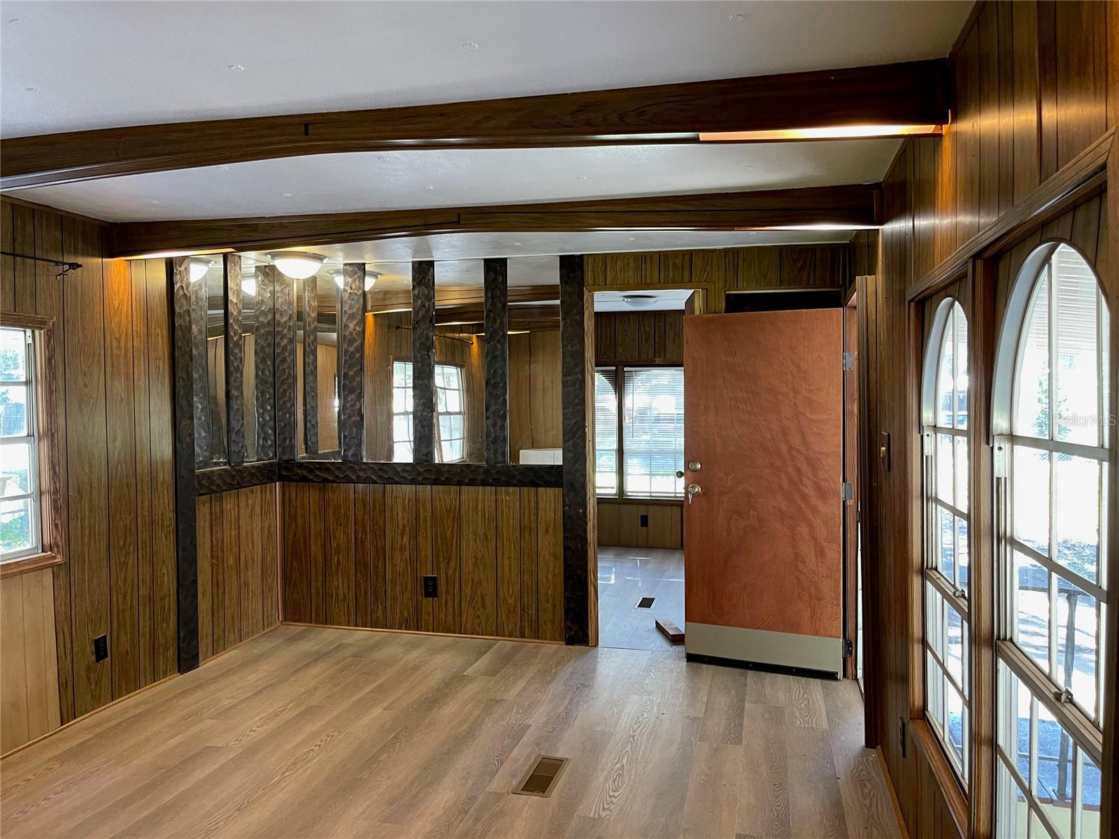 Image 12 of 28 For 3501 Forest Drive