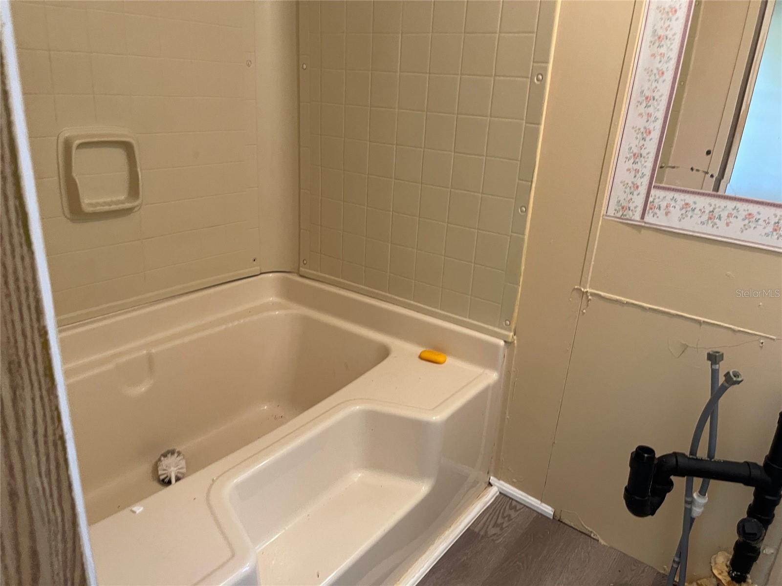 Image 21 of 28 For 3501 Forest Drive