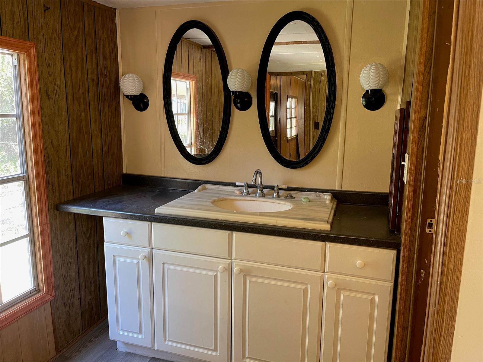 Image 22 of 28 For 3501 Forest Drive