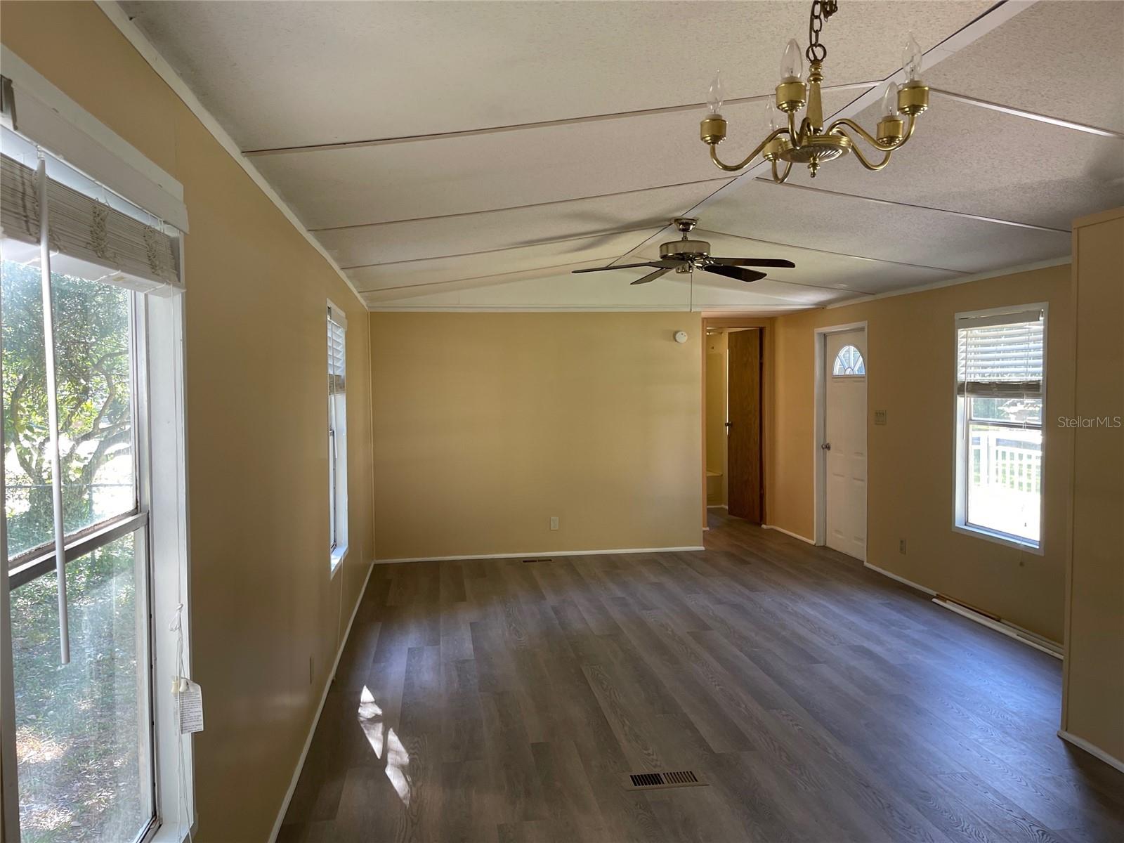 Image 24 of 28 For 3501 Forest Drive