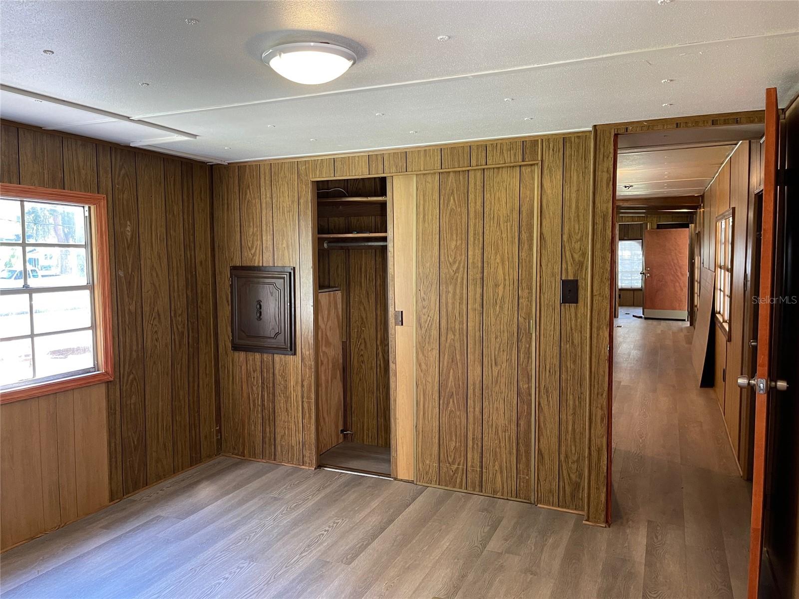 Image 7 of 28 For 3501 Forest Drive