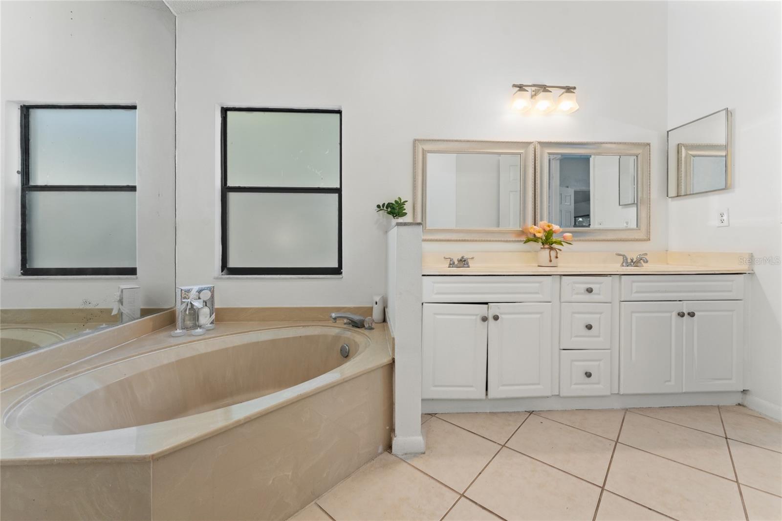 Image 39 of 48 For 5385 Aeolus Way