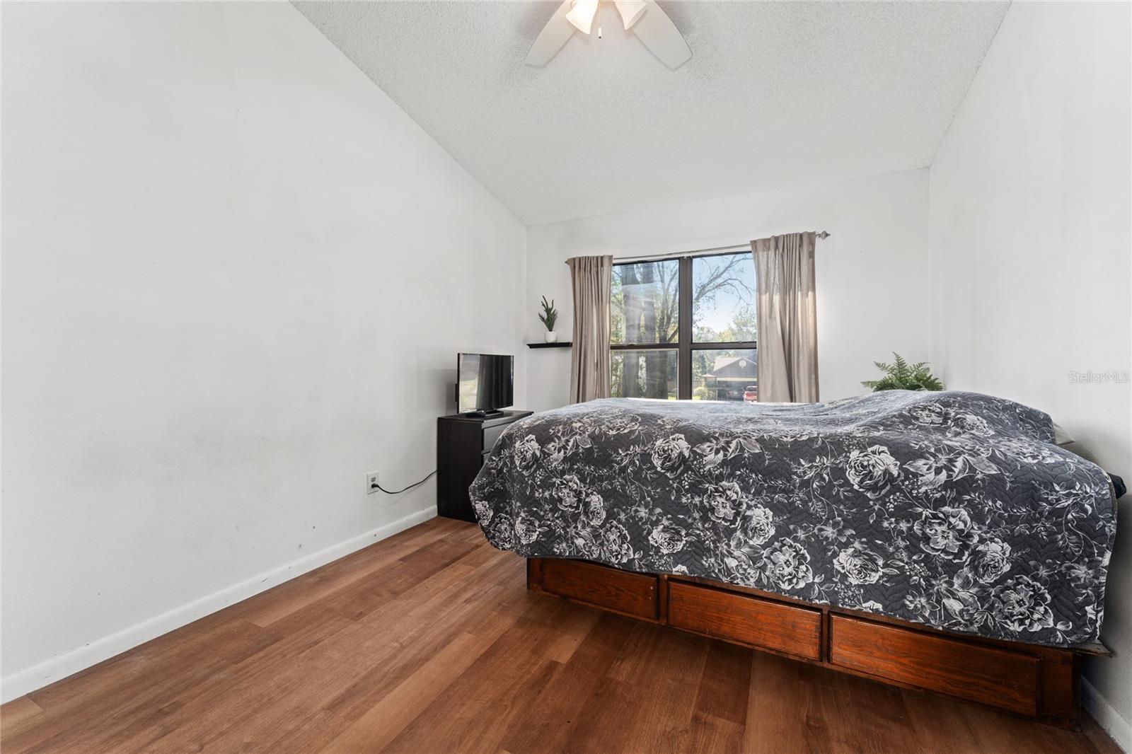 Image 40 of 48 For 5385 Aeolus Way