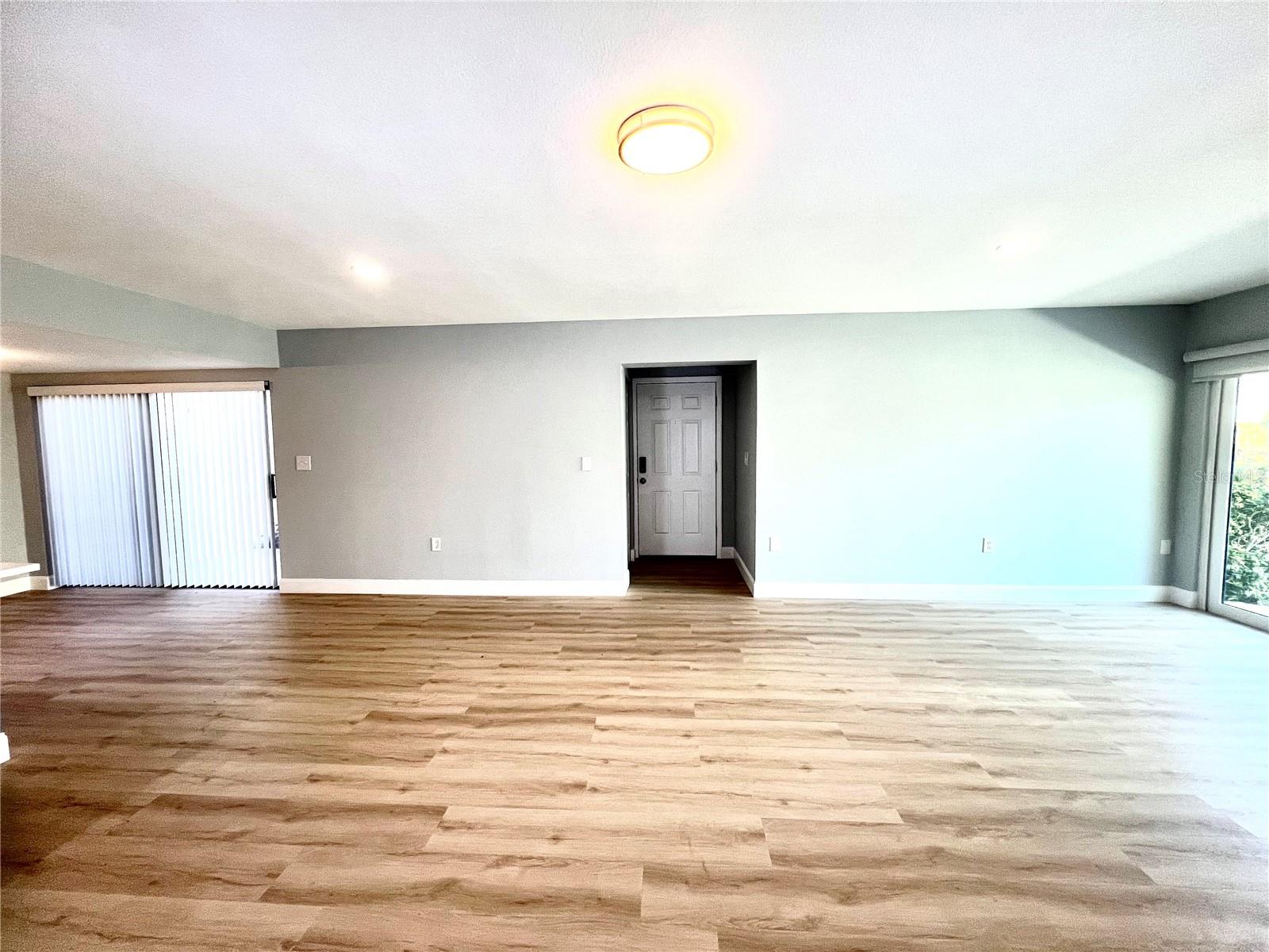 Image 10 of 29 For 7550 Sunshine Skyway Lane S P11