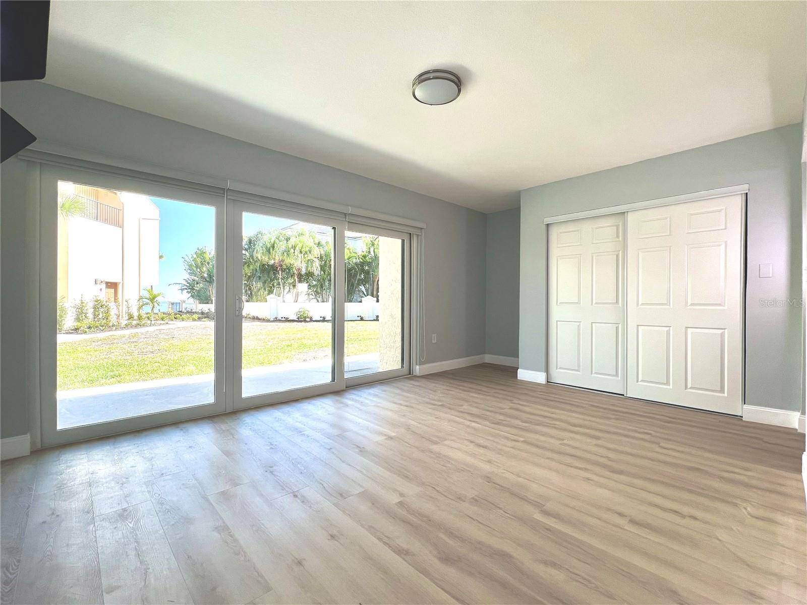 Image 13 of 29 For 7550 Sunshine Skyway Lane S P11