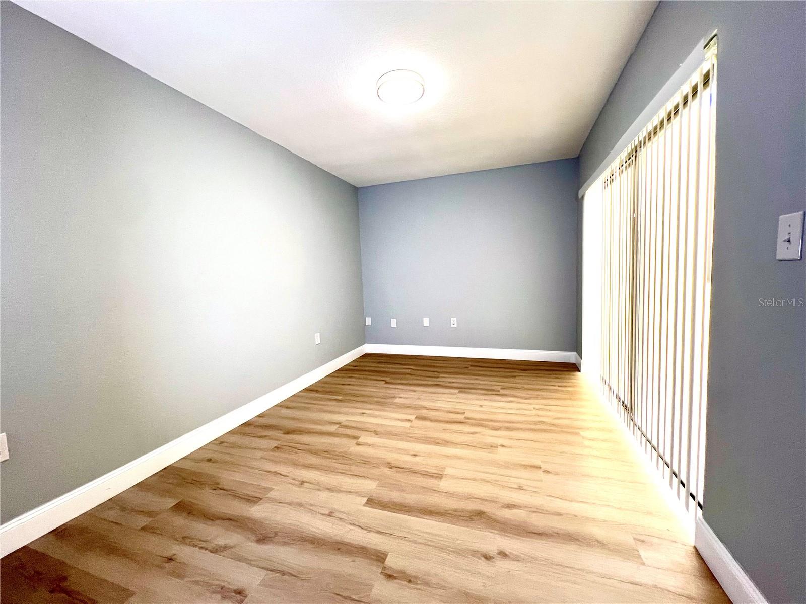 Image 18 of 29 For 7550 Sunshine Skyway Lane S P11