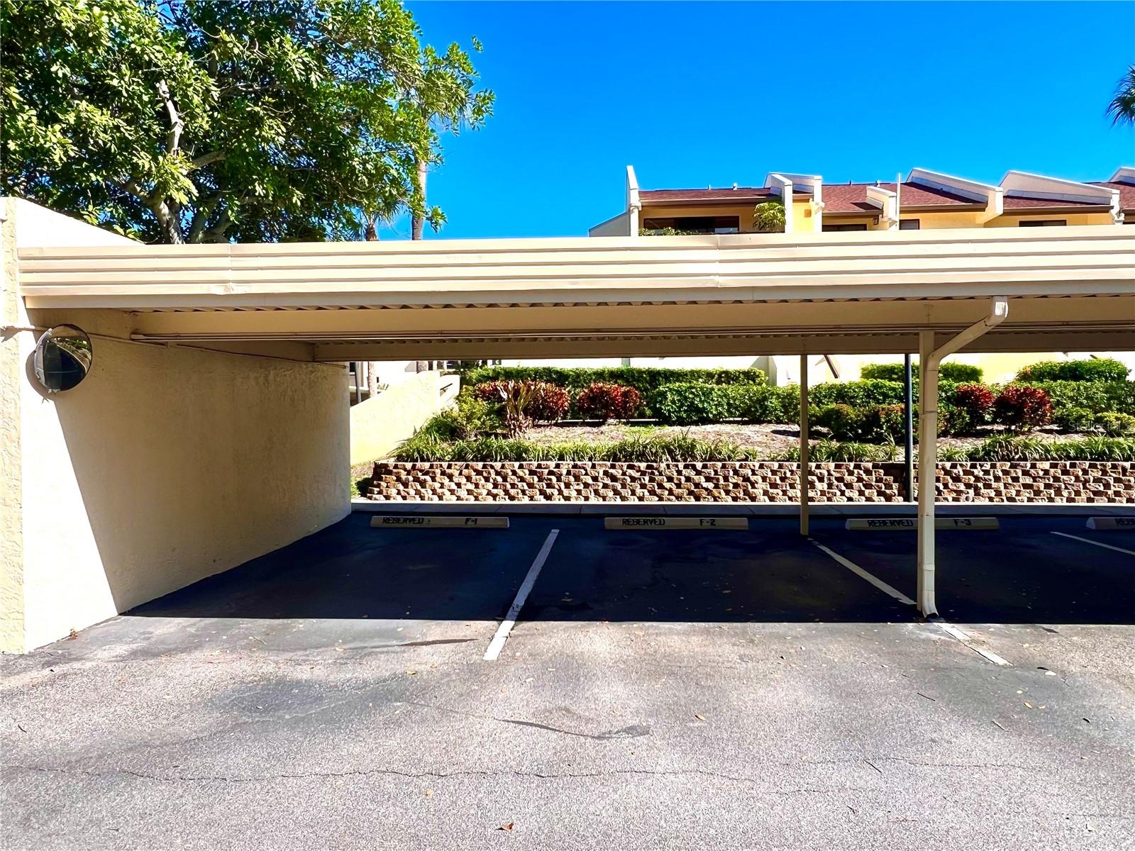 Image 20 of 29 For 7550 Sunshine Skyway Lane S P11