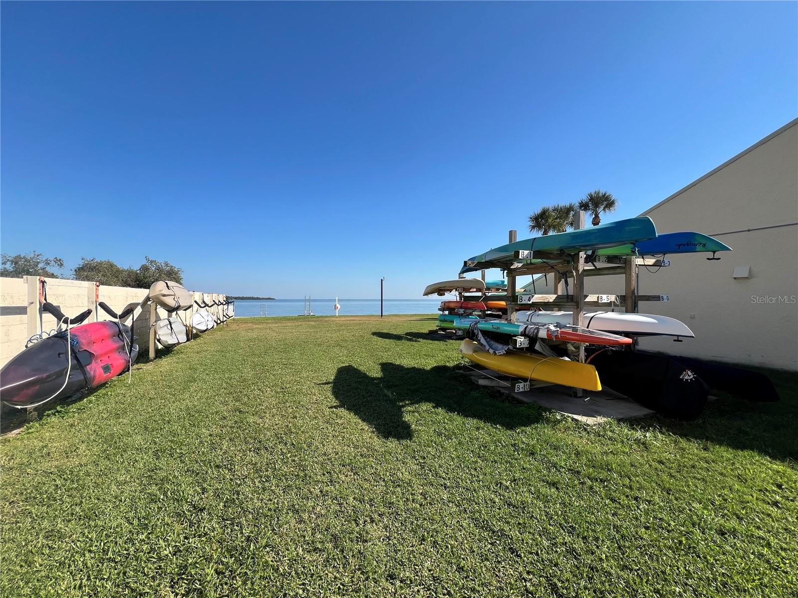 Image 25 of 29 For 7550 Sunshine Skyway Lane S P11