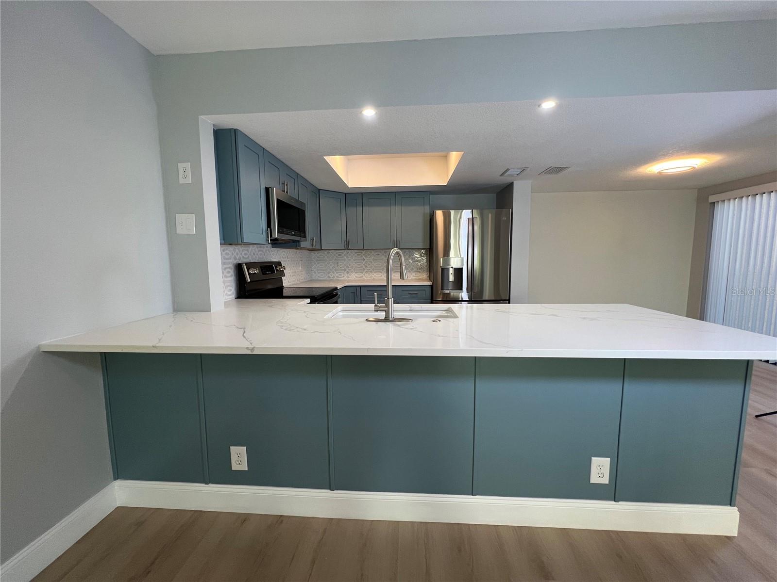 Image 8 of 29 For 7550 Sunshine Skyway Lane S P11