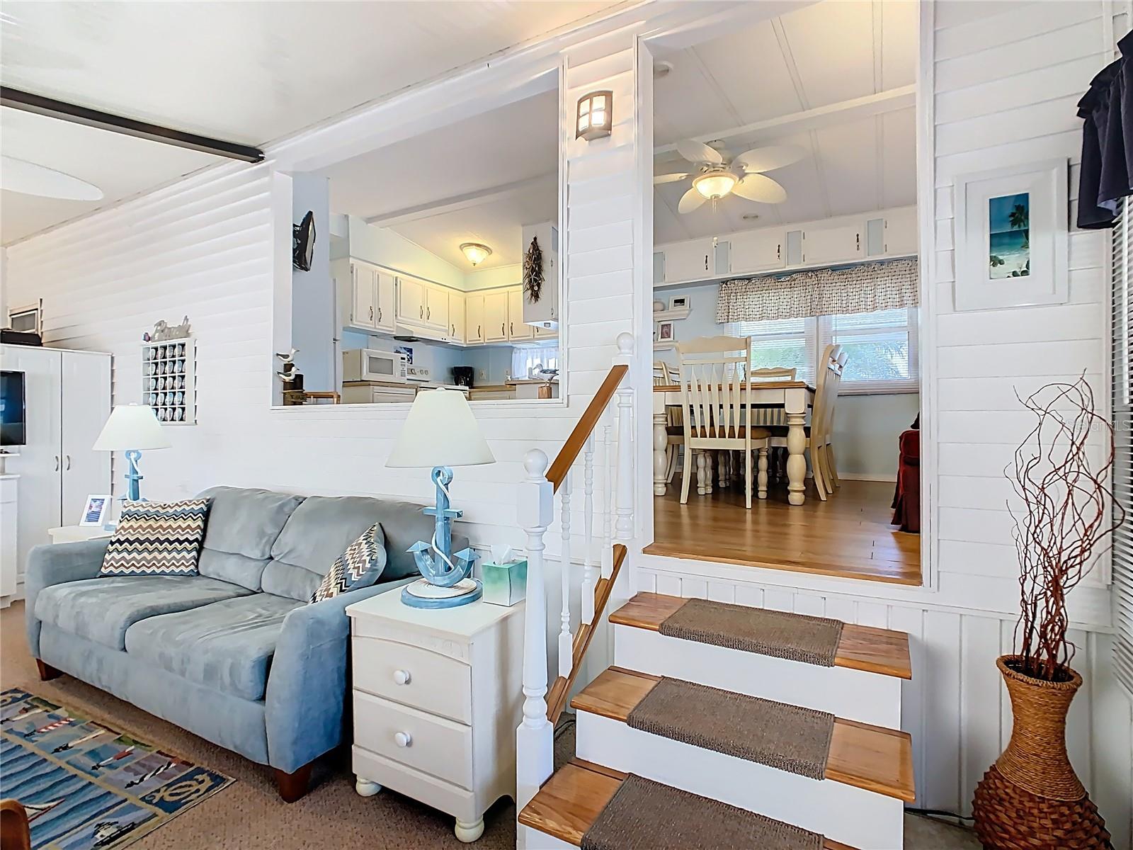 Image 11 of 34 For 9000 Us Hwy 192 293