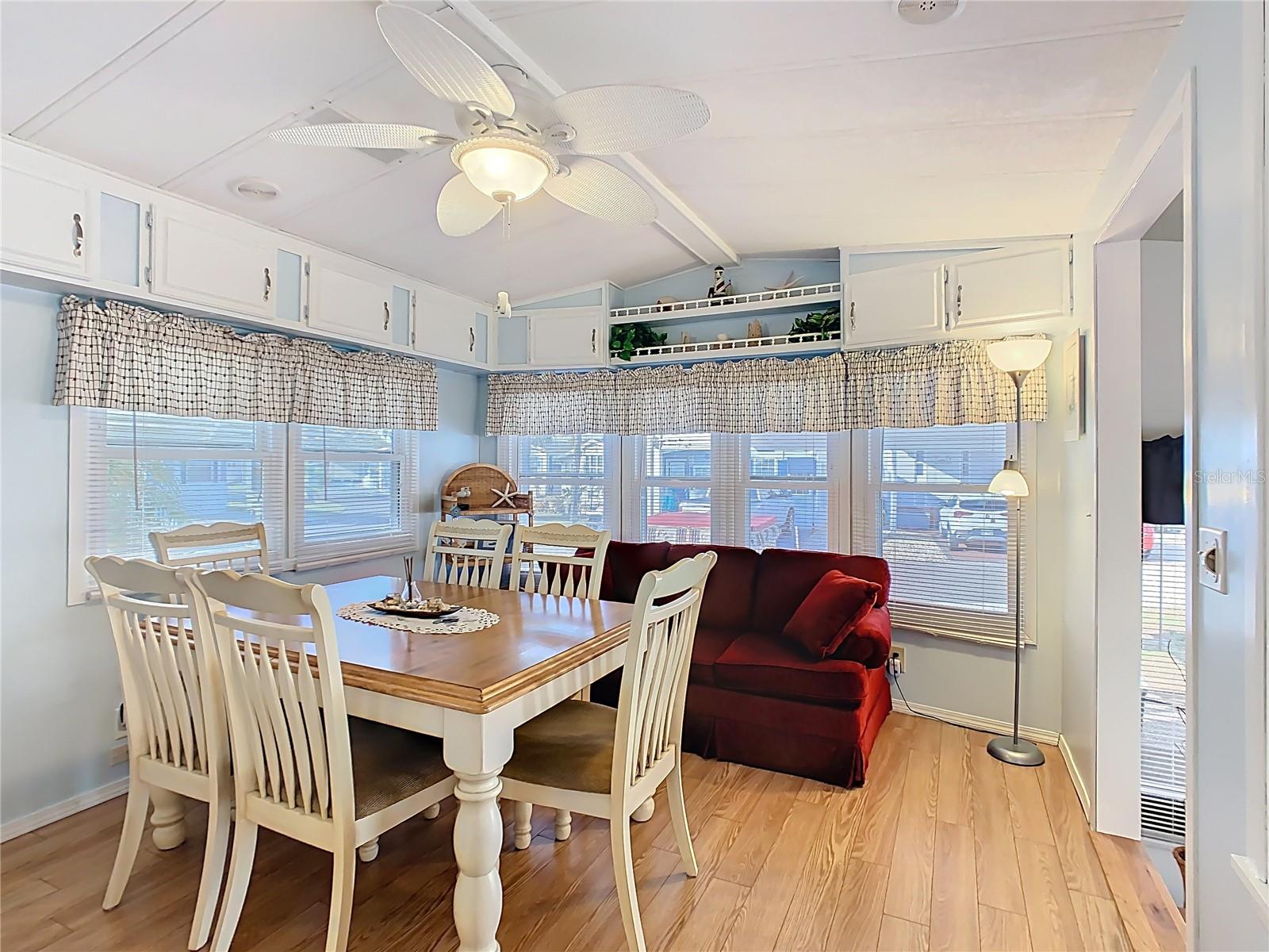 Image 15 of 34 For 9000 Us Hwy 192 293