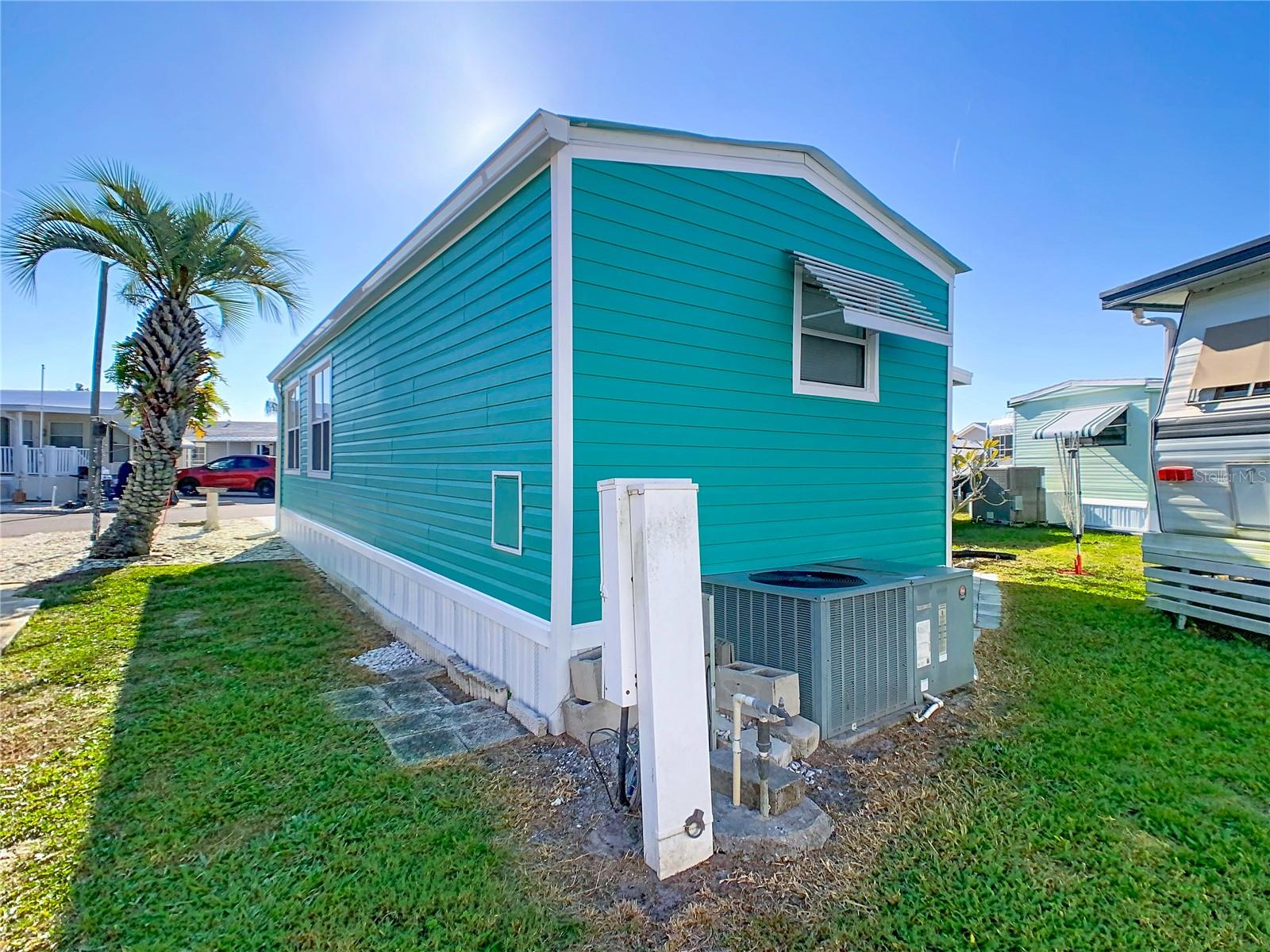 Image 22 of 27 For 9000 Us Hwy 192  105