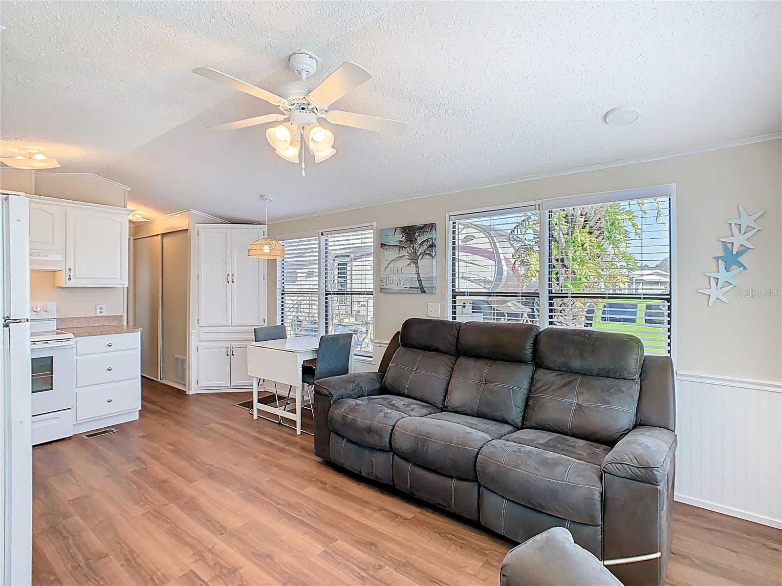 Image 4 of 27 For 9000 Us Hwy 192  105