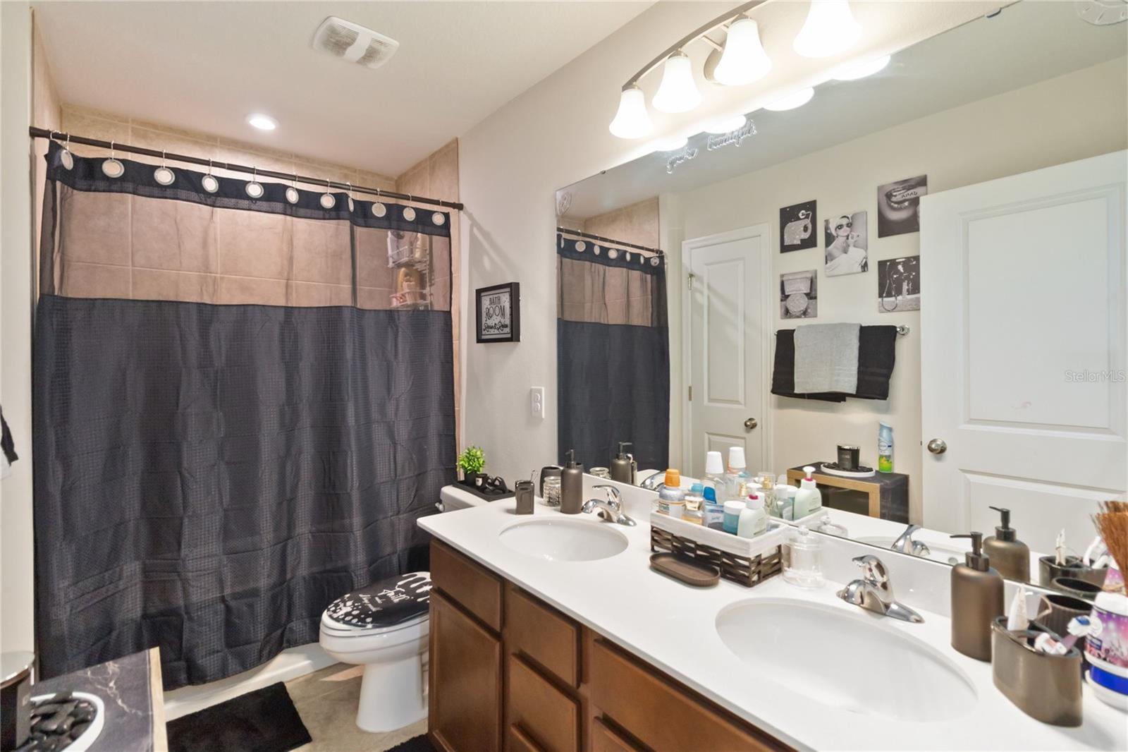 Image 23 of 28 For 3002 Slough Creek Drive