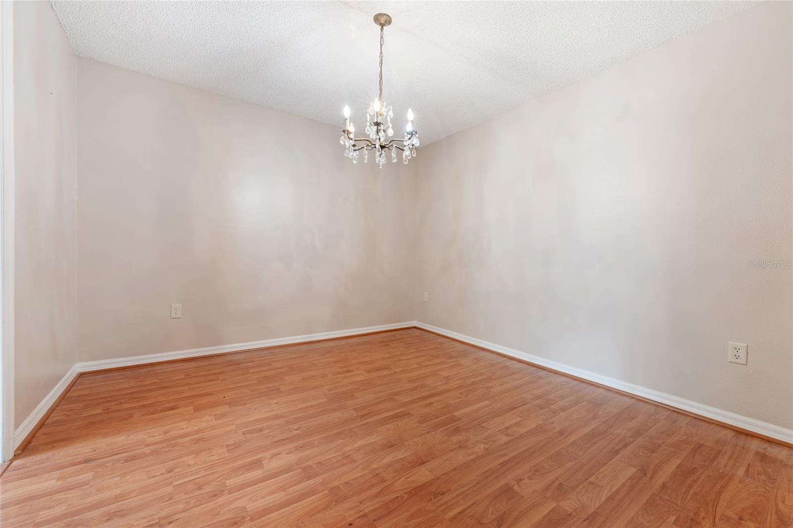 Image 5 of 29 For 2228 Ohara Court 1052