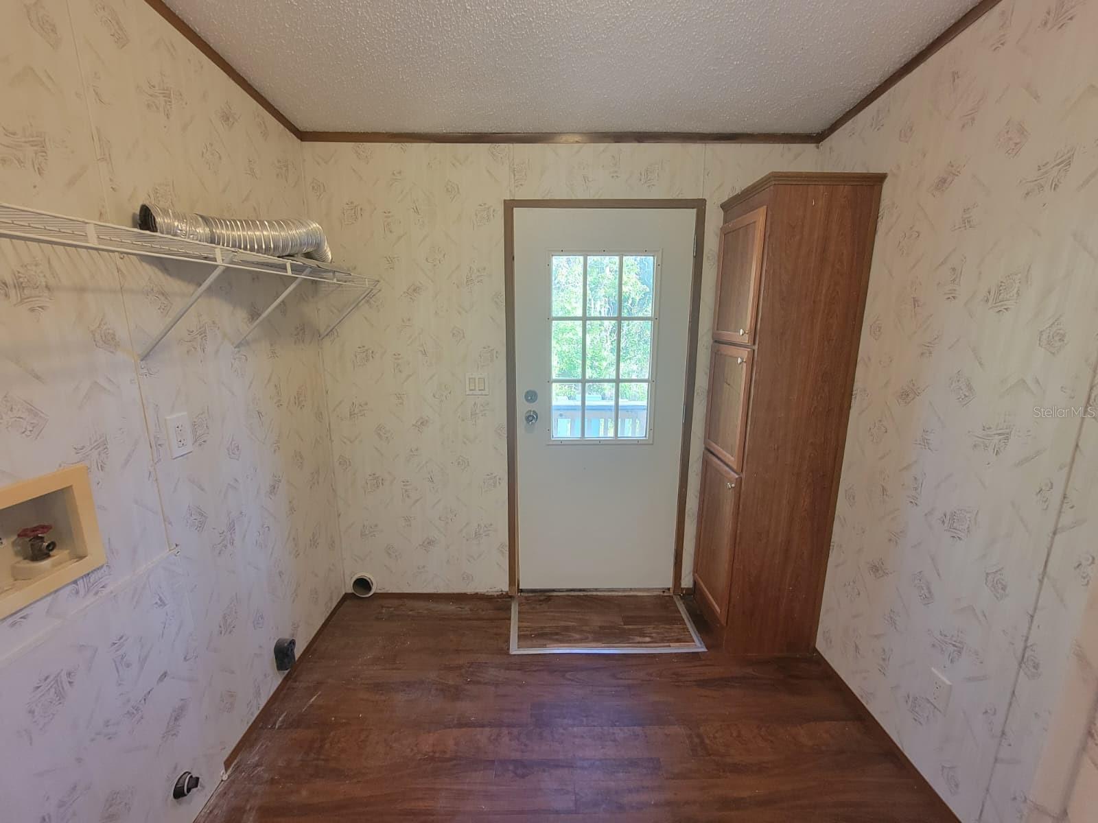 Image 16 of 28 For 4541 Deer Run Run