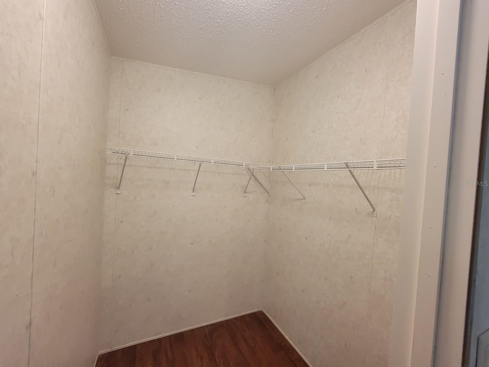 Image 17 of 28 For 4541 Deer Run Run