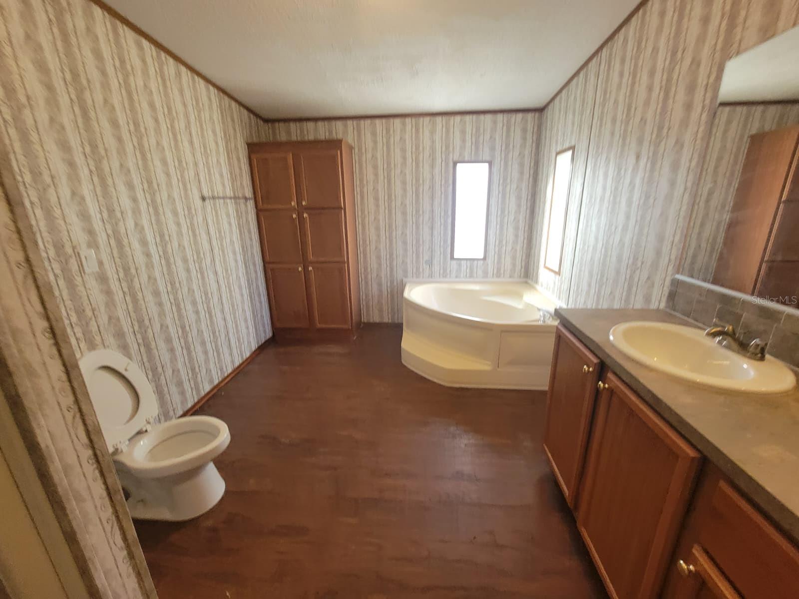 Image 22 of 28 For 4541 Deer Run Run