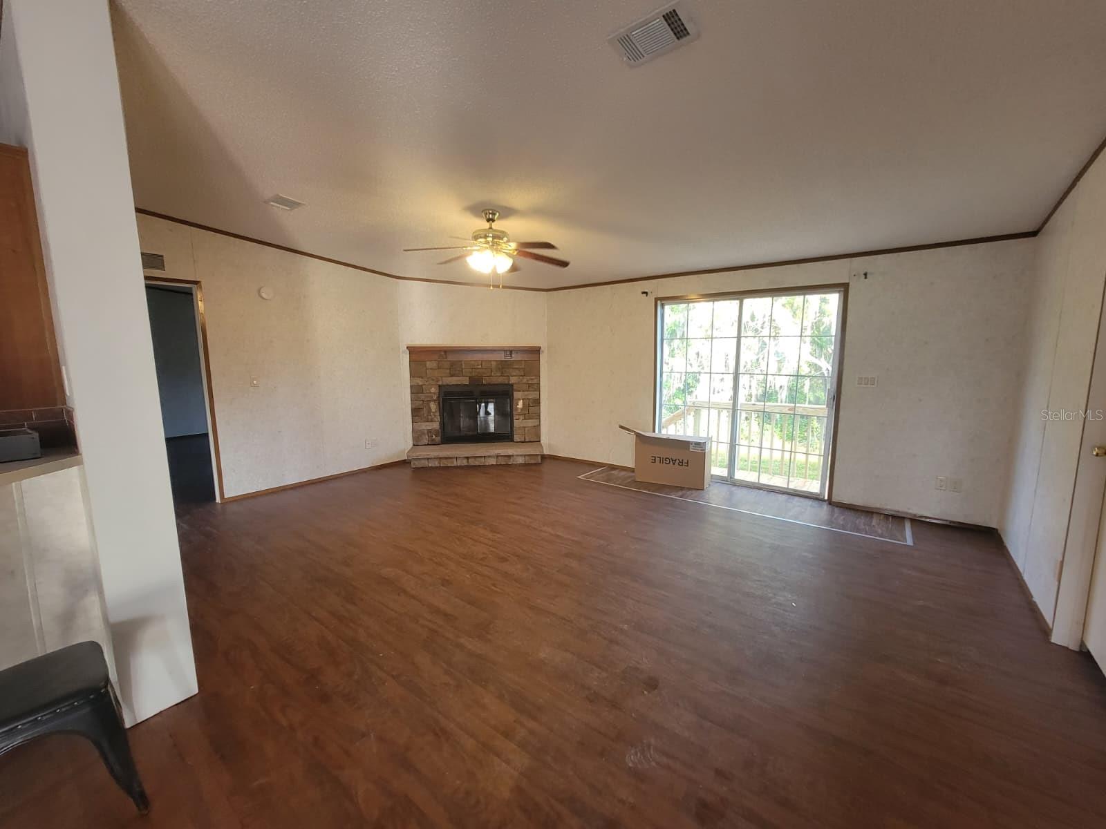 Image 4 of 28 For 4541 Deer Run Run