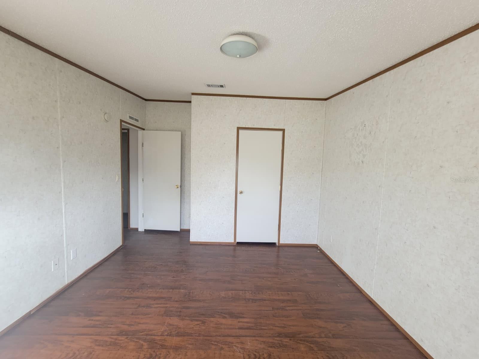 Image 7 of 28 For 4541 Deer Run Run