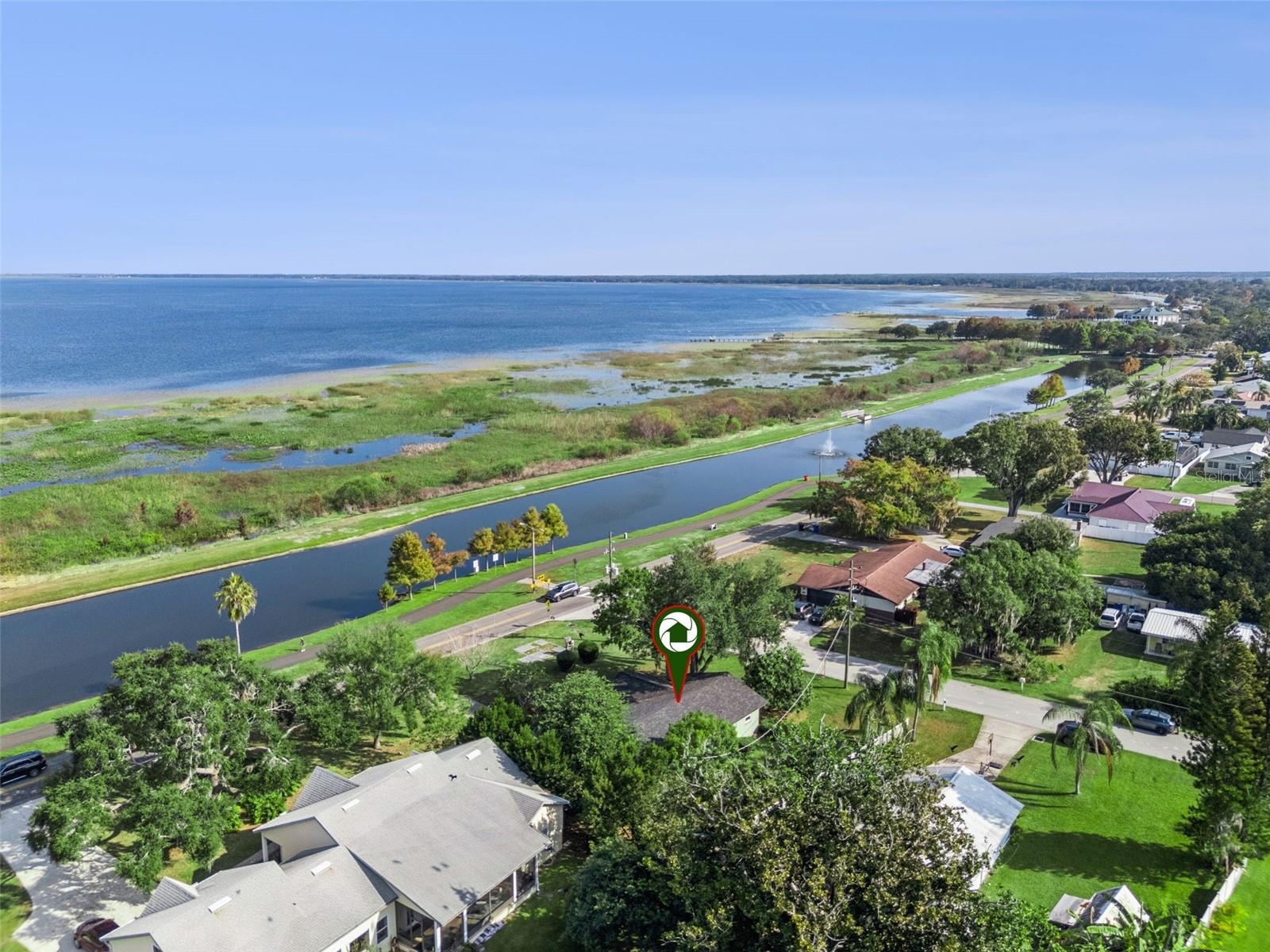 Listing photo id 29 for 1801 Lakeshore Boulevard