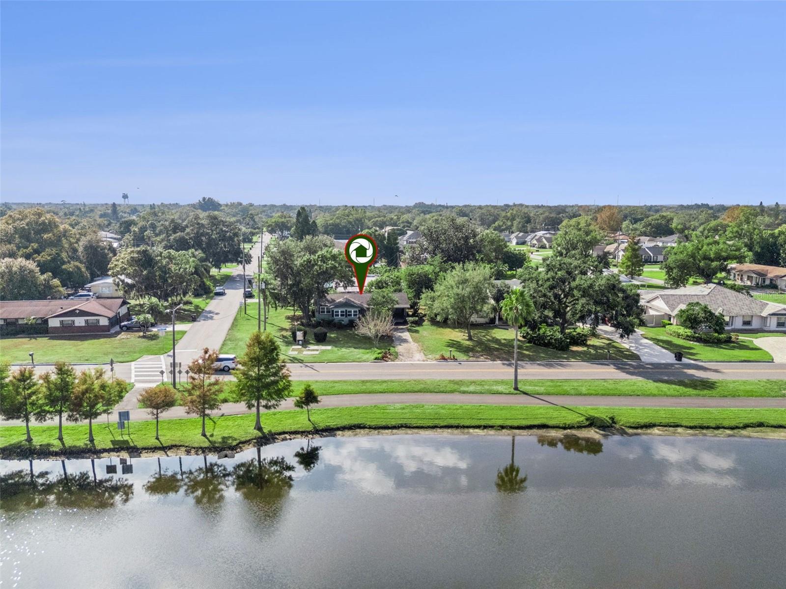 Listing photo id 42 for 1801 Lakeshore Boulevard