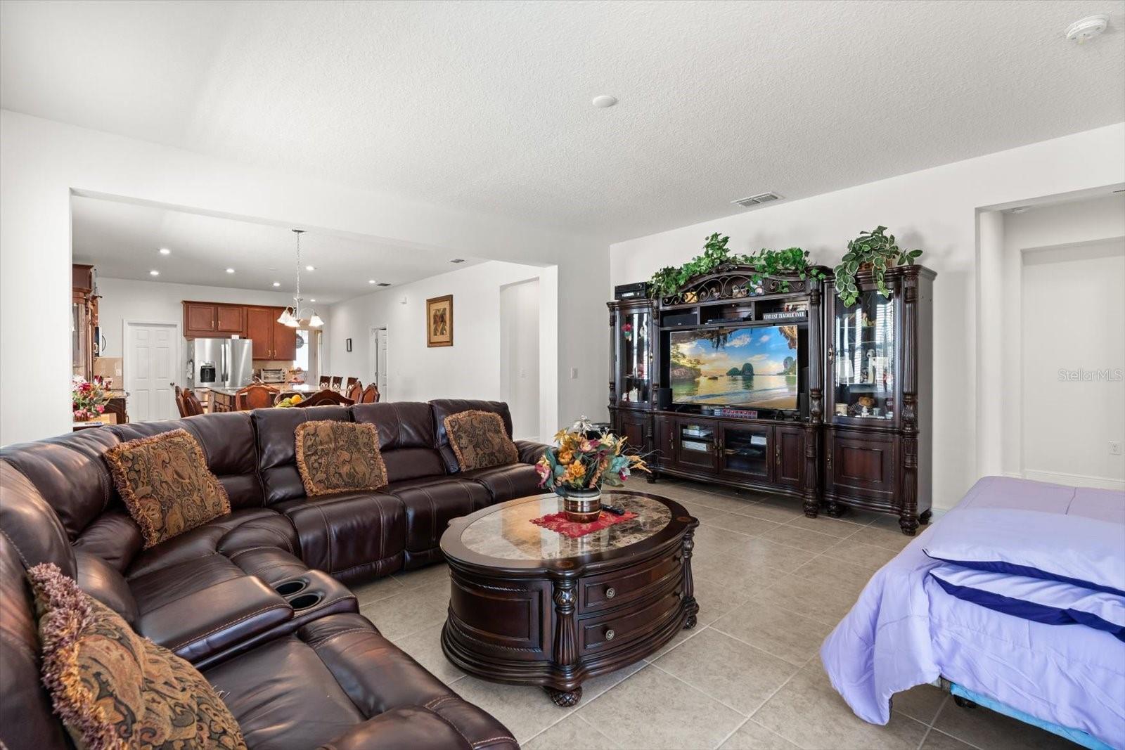 Image 12 of 37 For 2598 Trielle Avenue