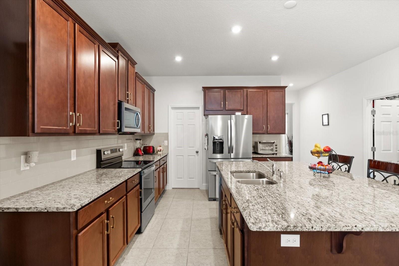 Image 8 of 37 For 2598 Trielle Avenue