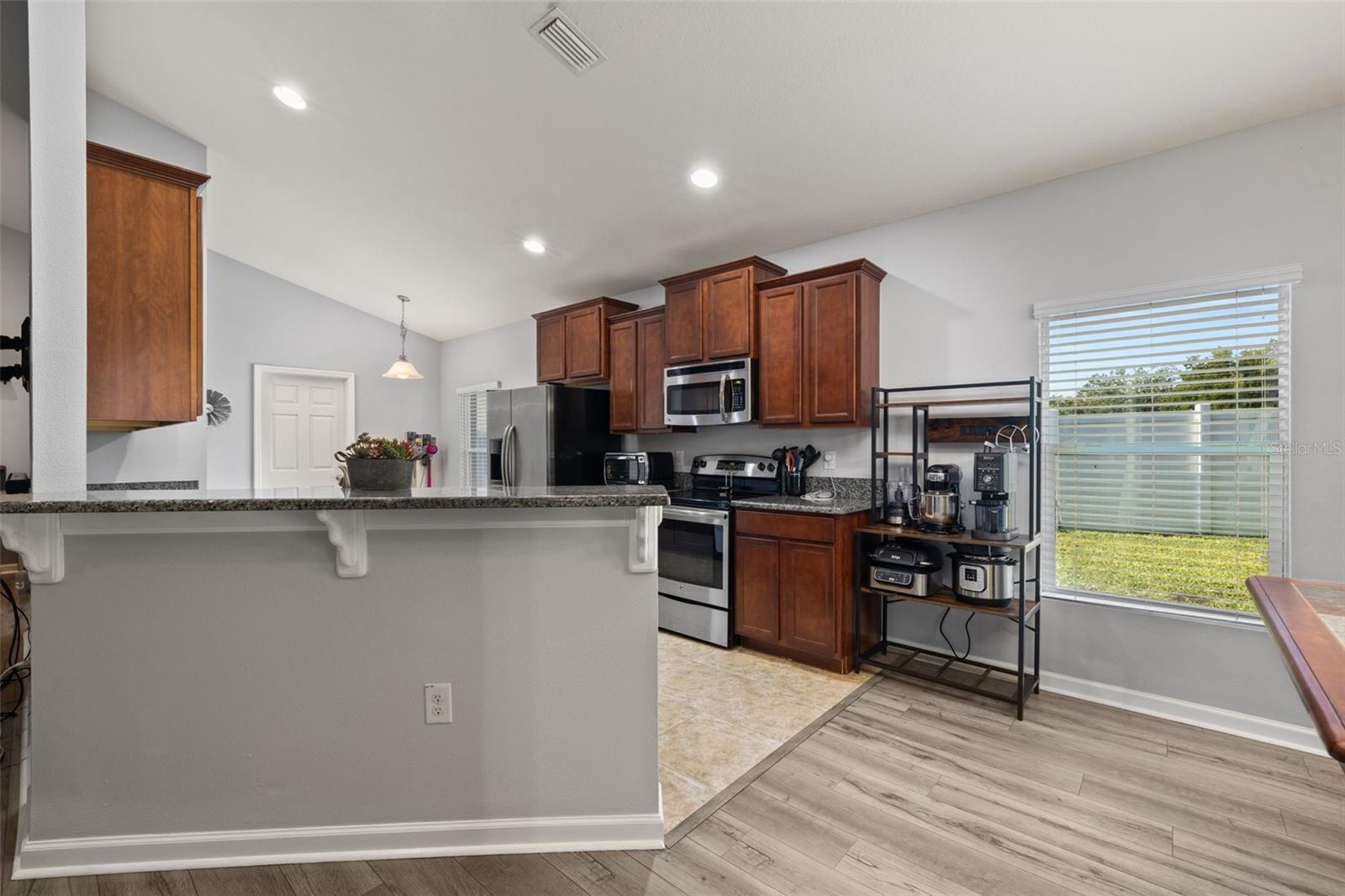 Image 21 of 61 For 3511 Joslin Way