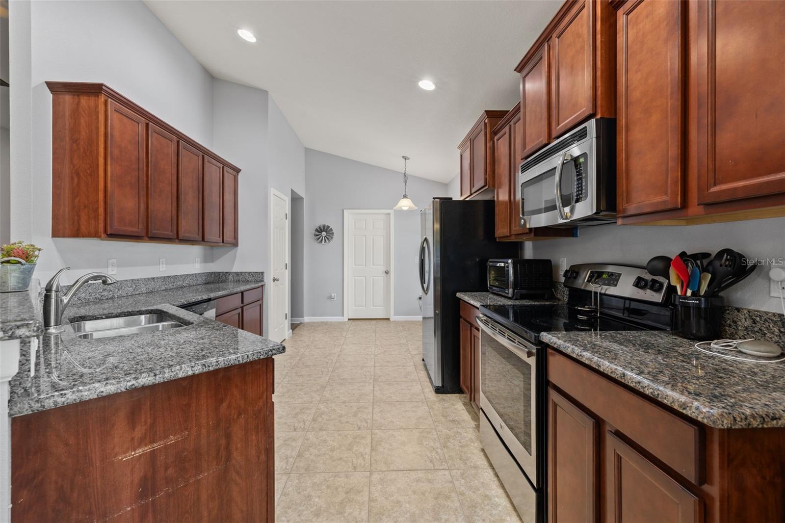 Image 22 of 61 For 3511 Joslin Way