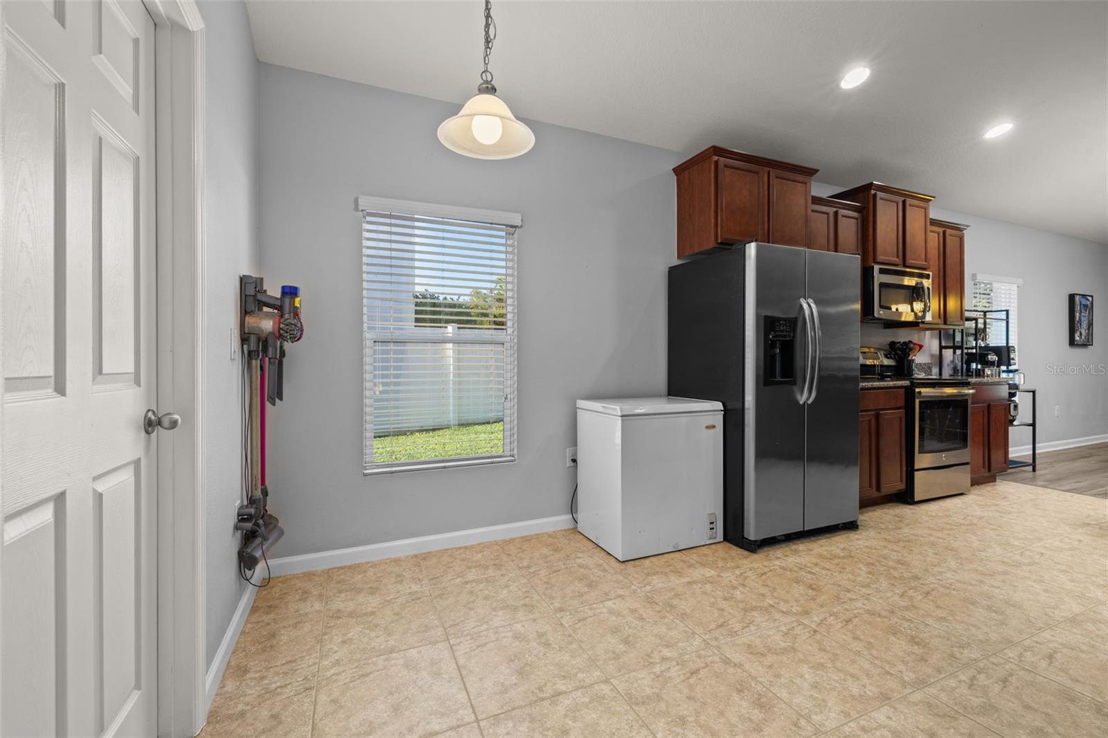 Image 26 of 61 For 3511 Joslin Way