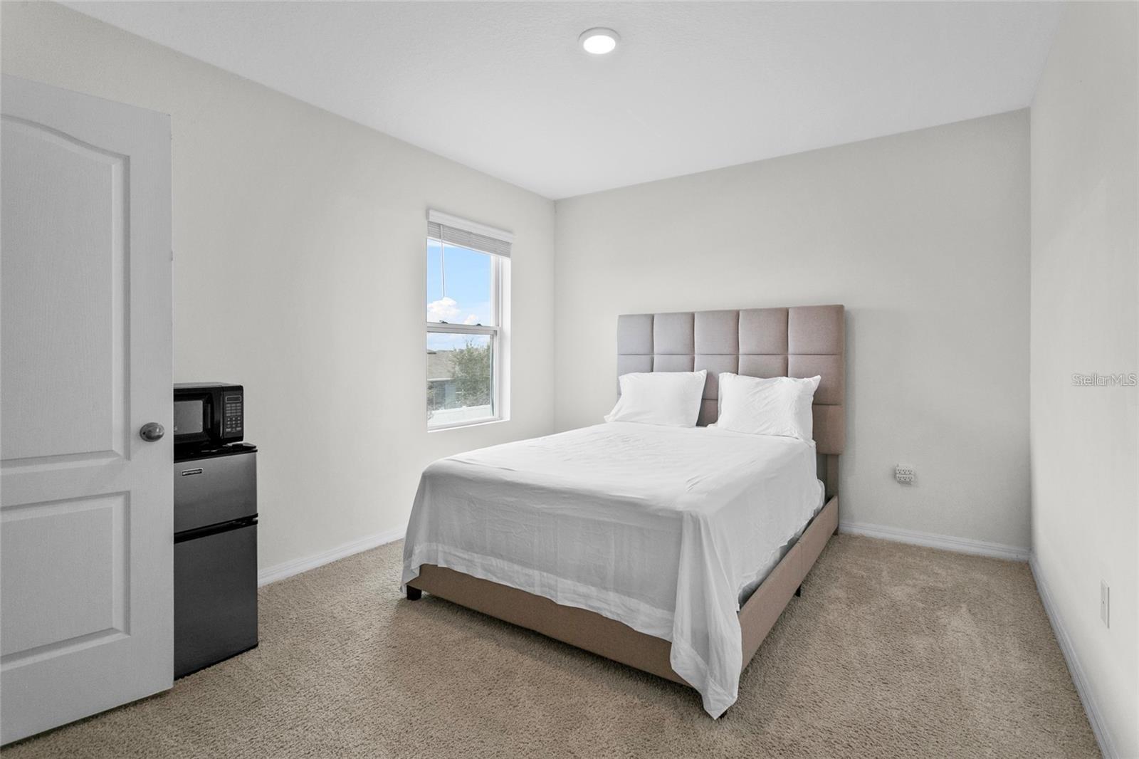 Image 16 of 27 For 1872 Rustic Falls Drive