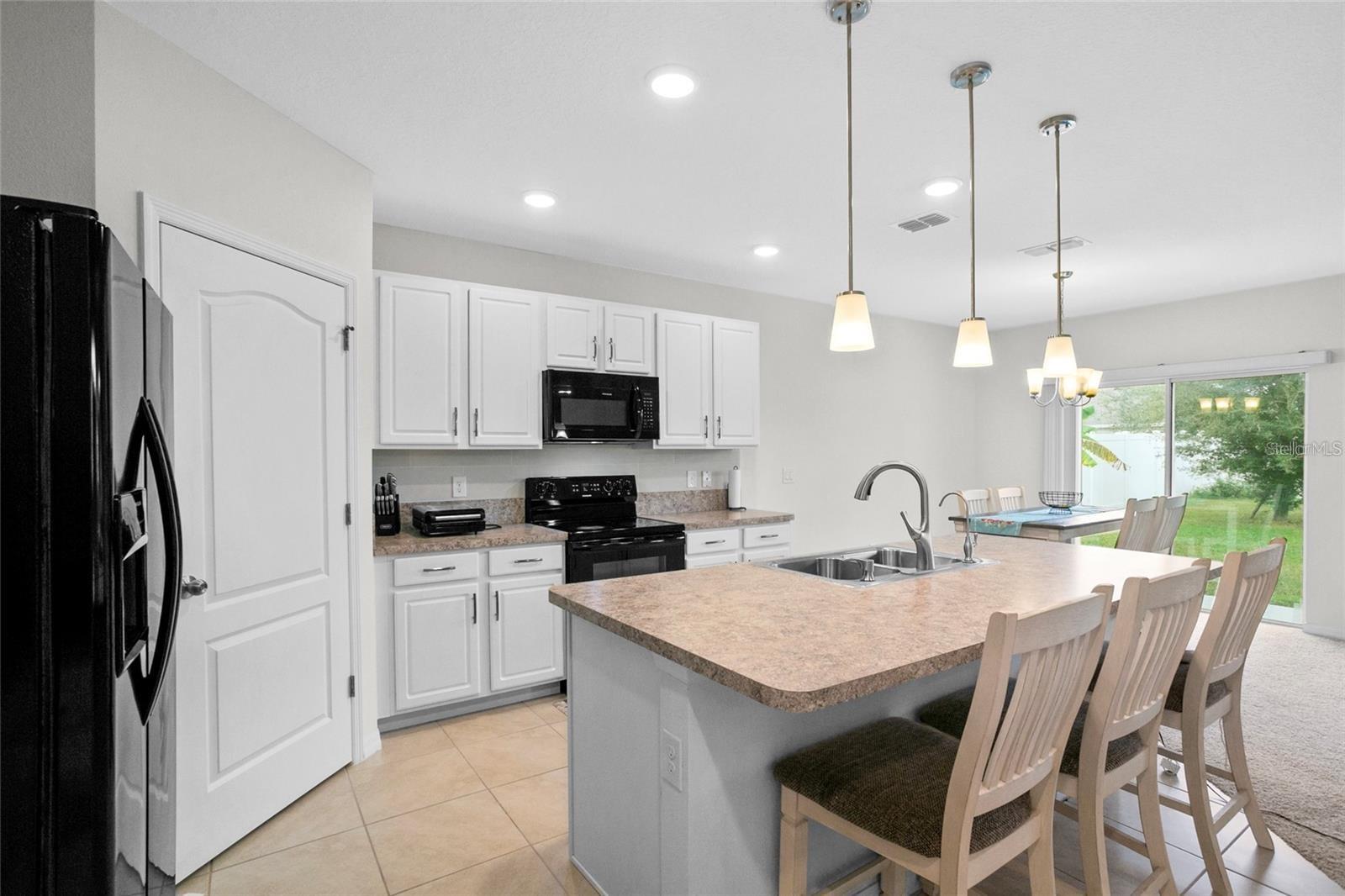 Image 3 of 27 For 1872 Rustic Falls Drive