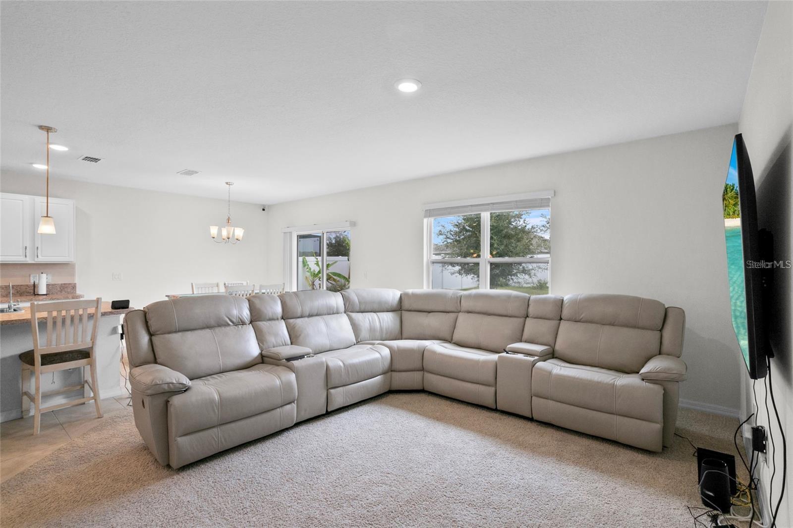 Image 9 of 27 For 1872 Rustic Falls Drive