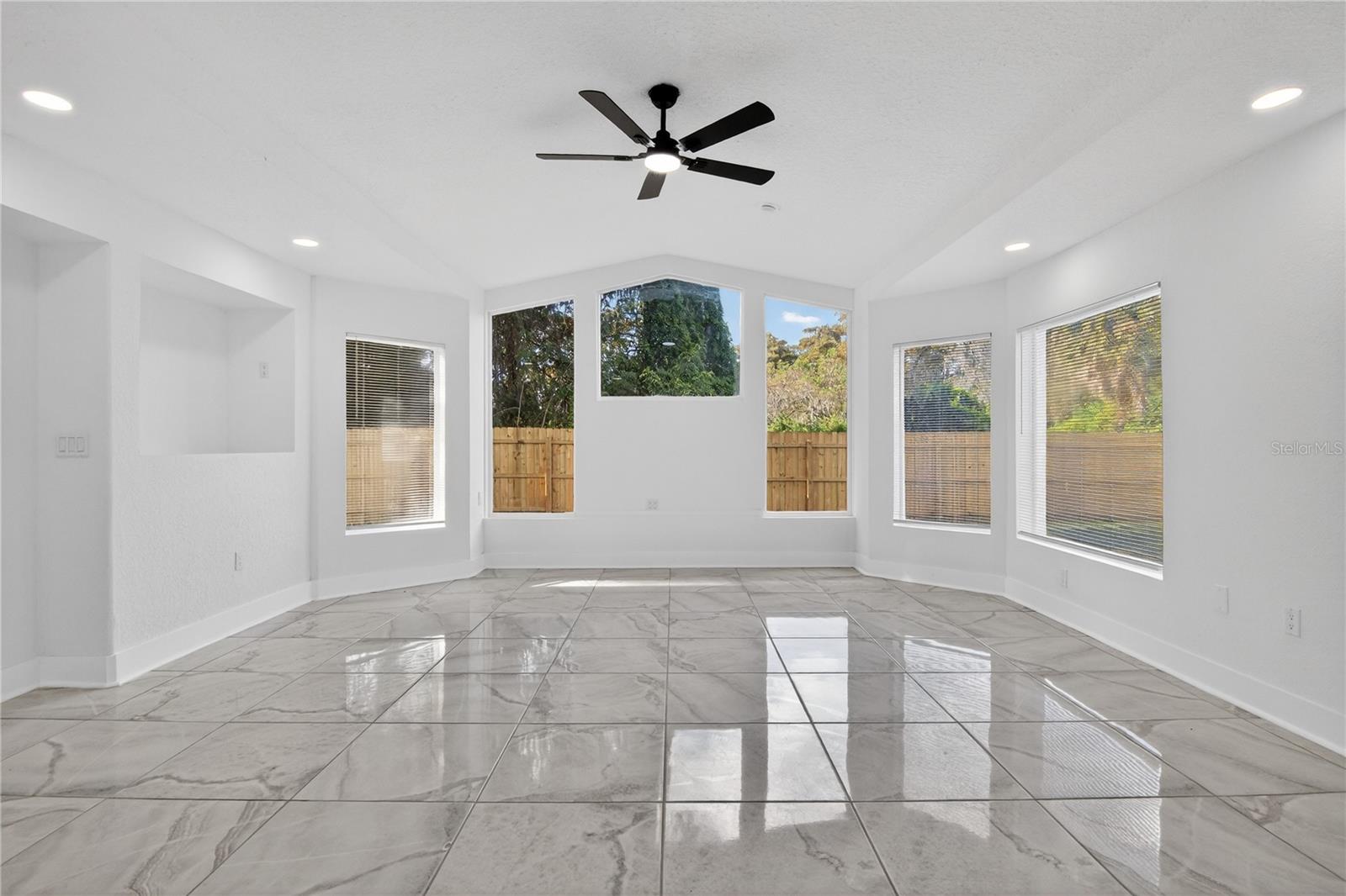 Image 20 of 57 For 3833 Ironwedge Drive