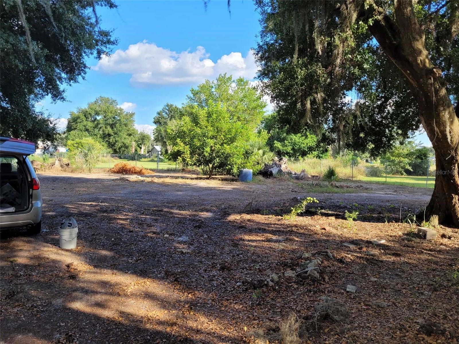 Image 11 of 12 For 732 Broadway Street