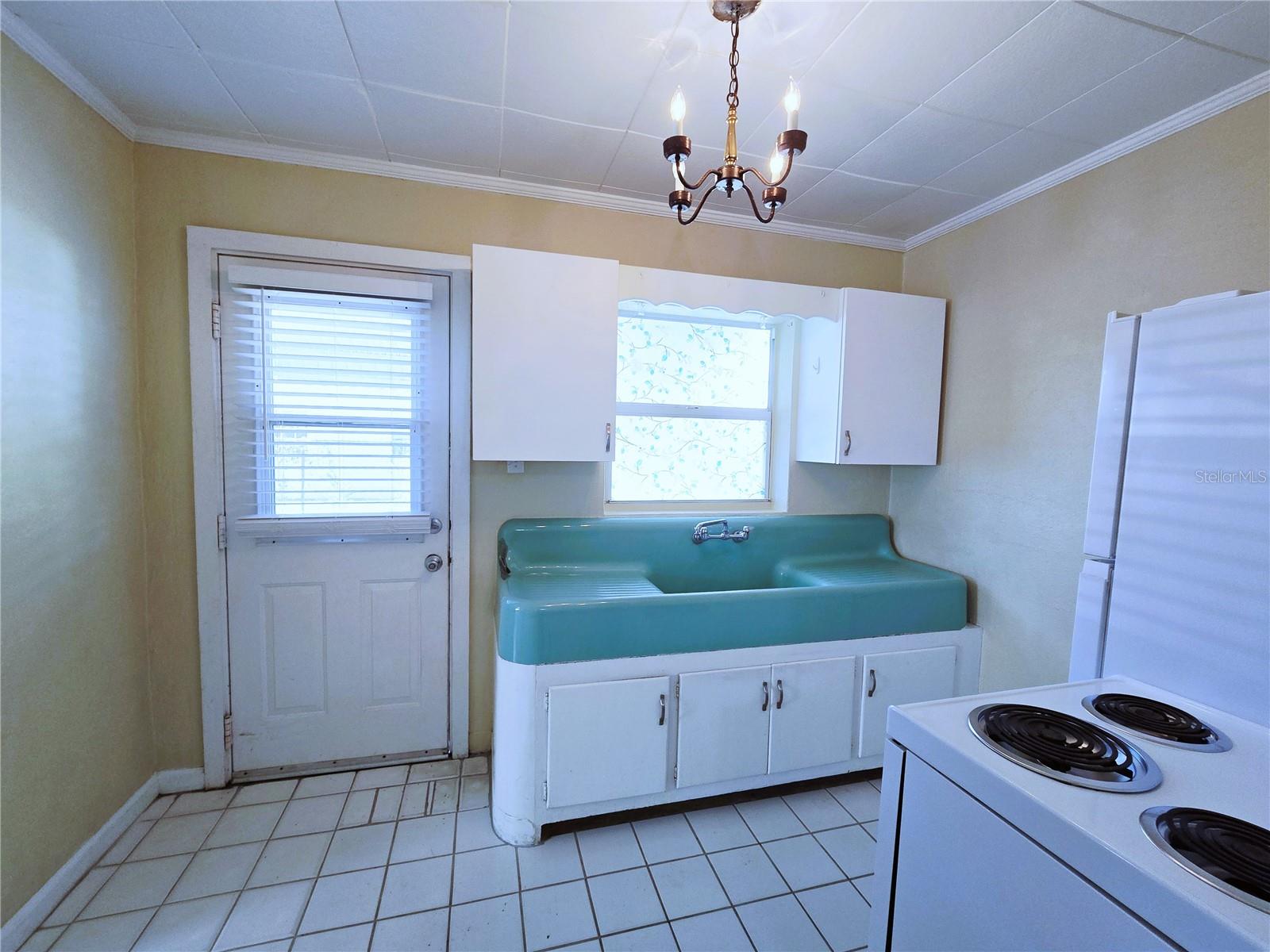 Image 10 of 29 For 1109 Pennsylvania Avenue