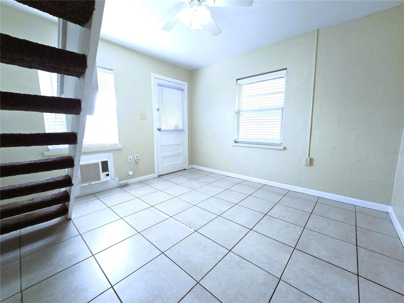 Image 5 of 29 For 1109 Pennsylvania Avenue