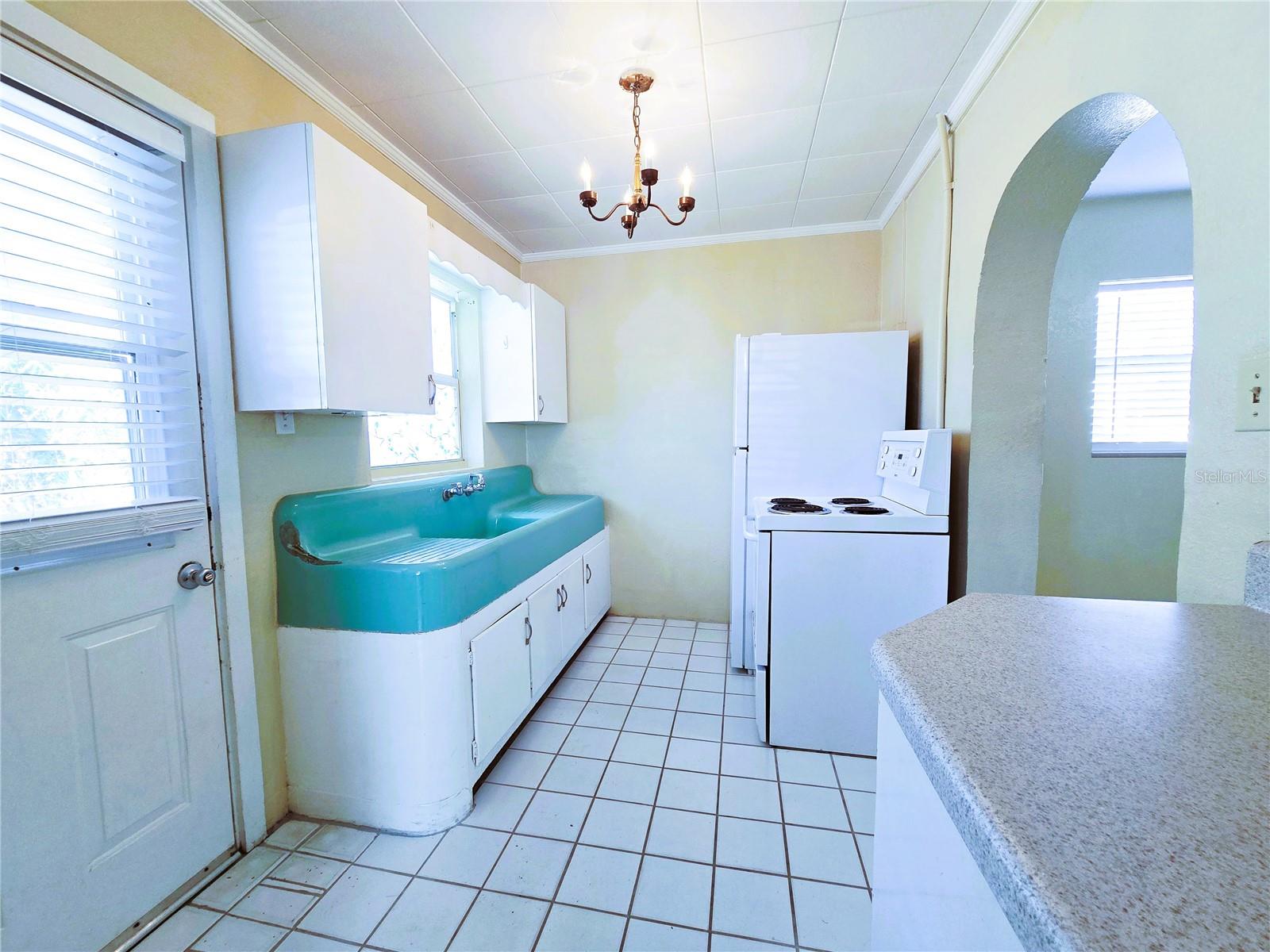 Image 9 of 29 For 1109 Pennsylvania Avenue