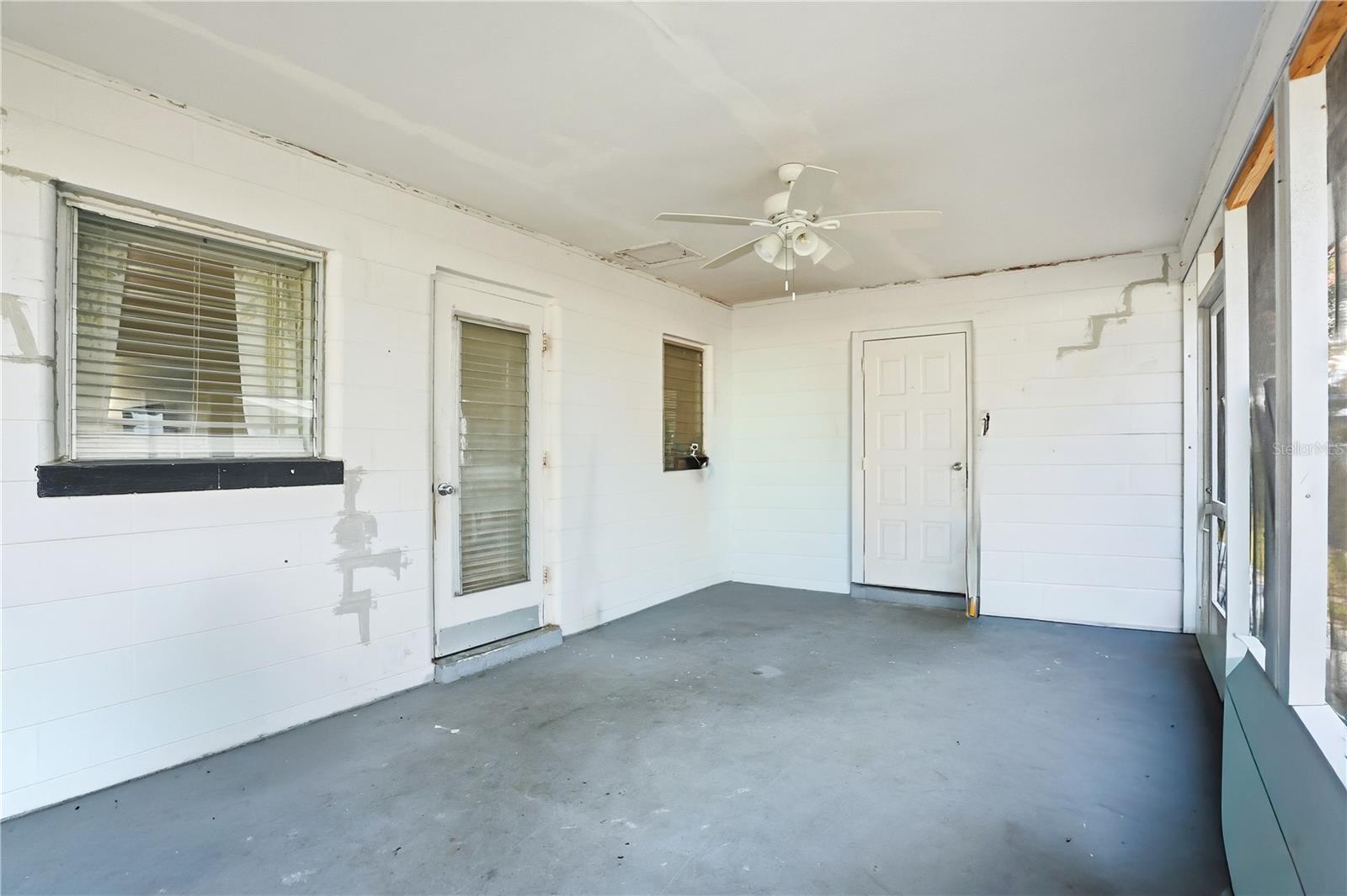 Image 22 of 39 For 225 Pomelo Street