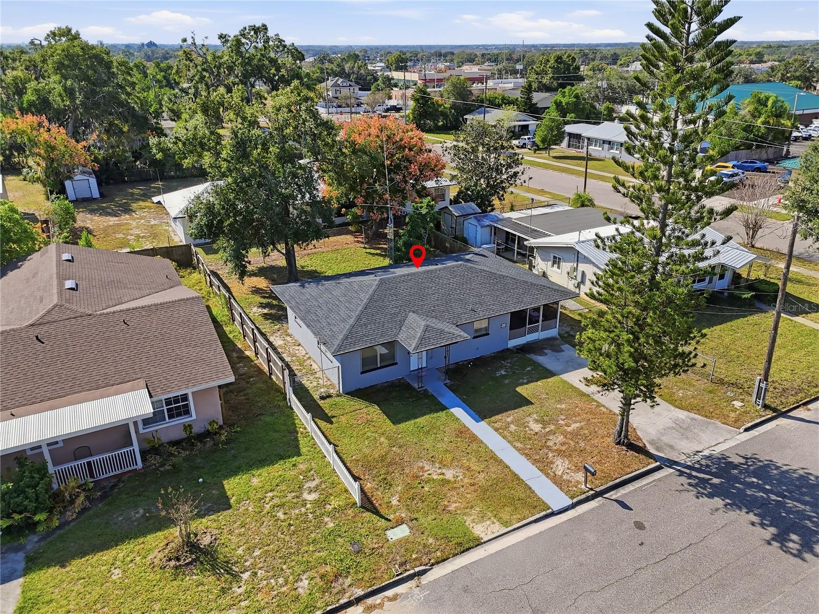 Image 29 of 39 For 225 Pomelo Street