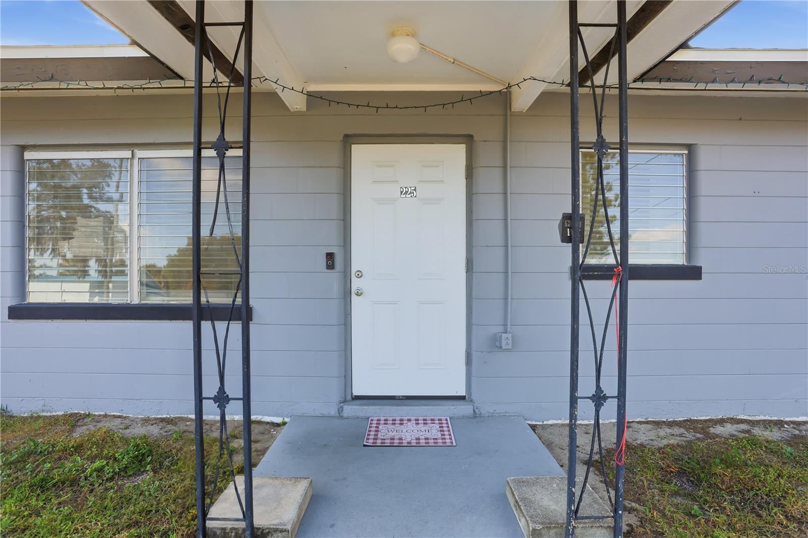 Image 6 of 39 For 225 Pomelo Street