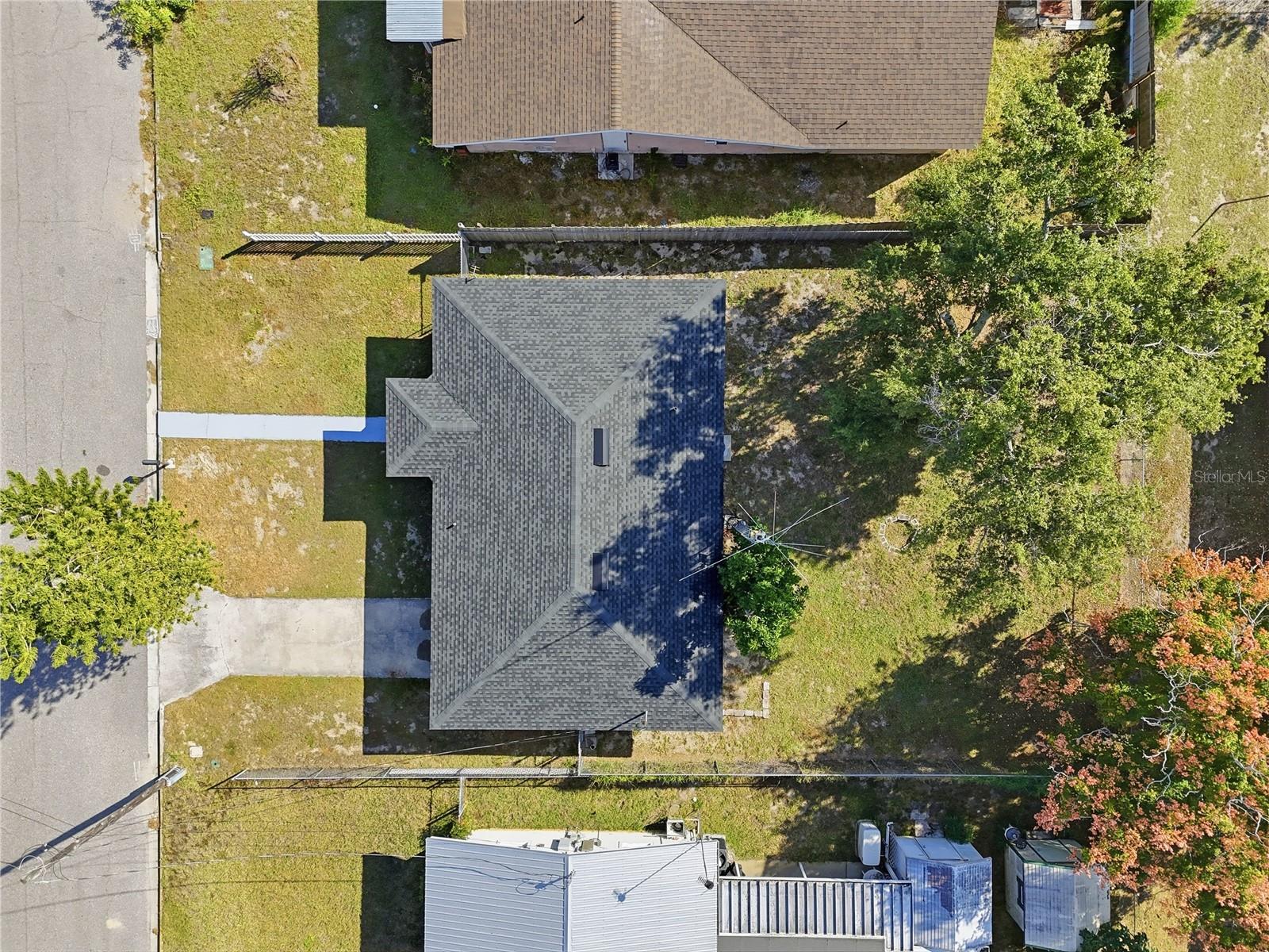 Image 8 of 39 For 225 Pomelo Street