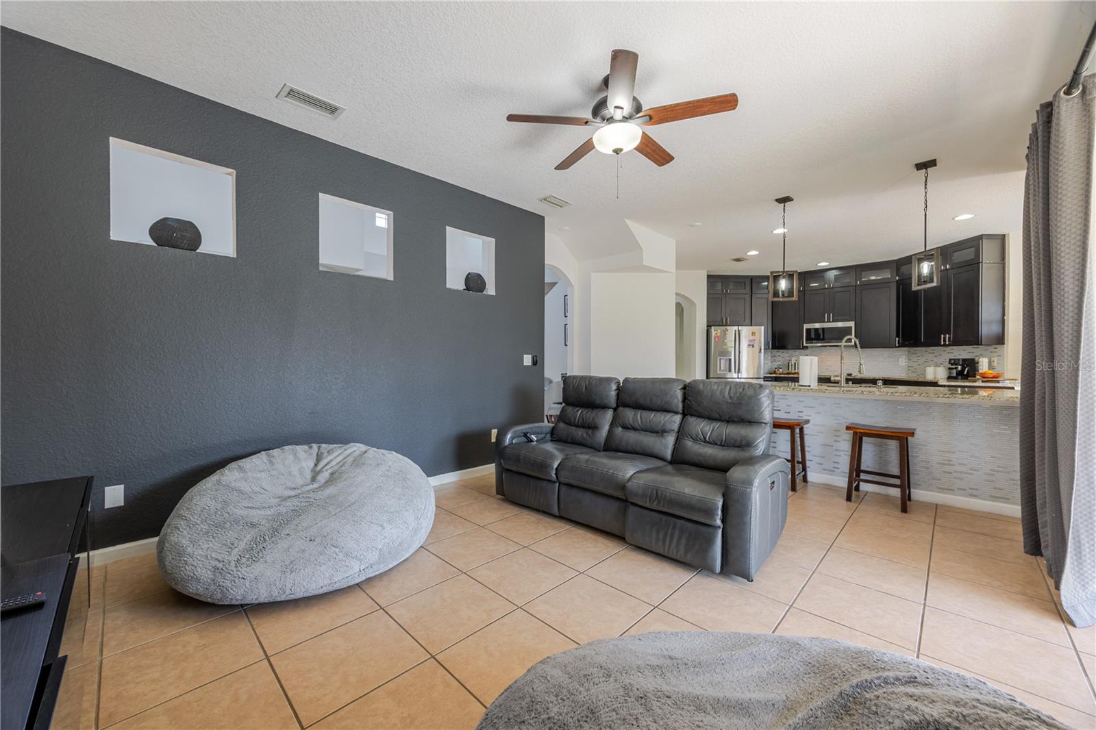 Image 25 of 38 For 3571 Maple Ridge Loop 1