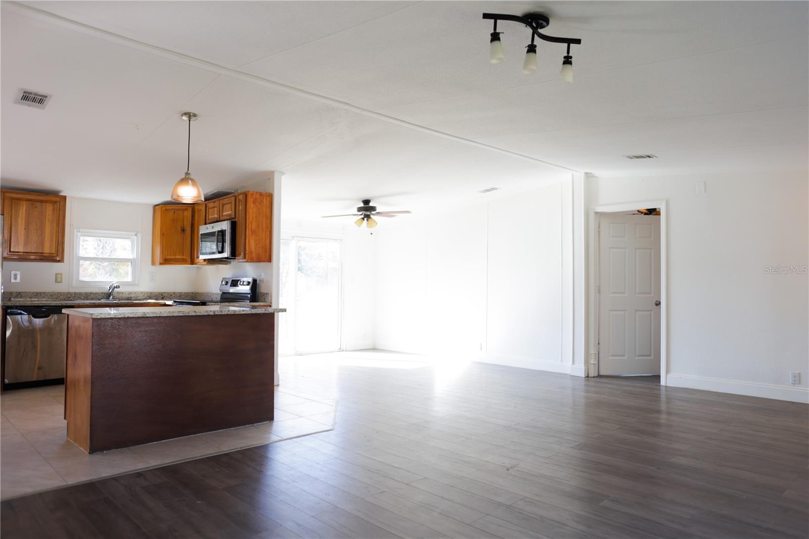 Image 13 of 35 For 14774 Congress Street